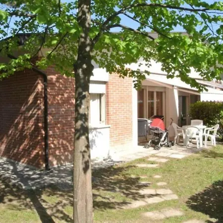 Lovely House With Fenced Garden And Parking Bibione